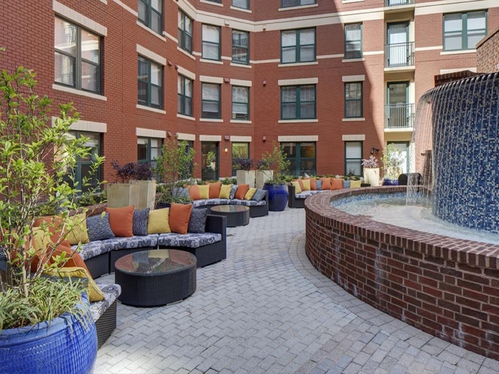 Global Luxury Suites At Thomas Circle Washington Exteriör bild