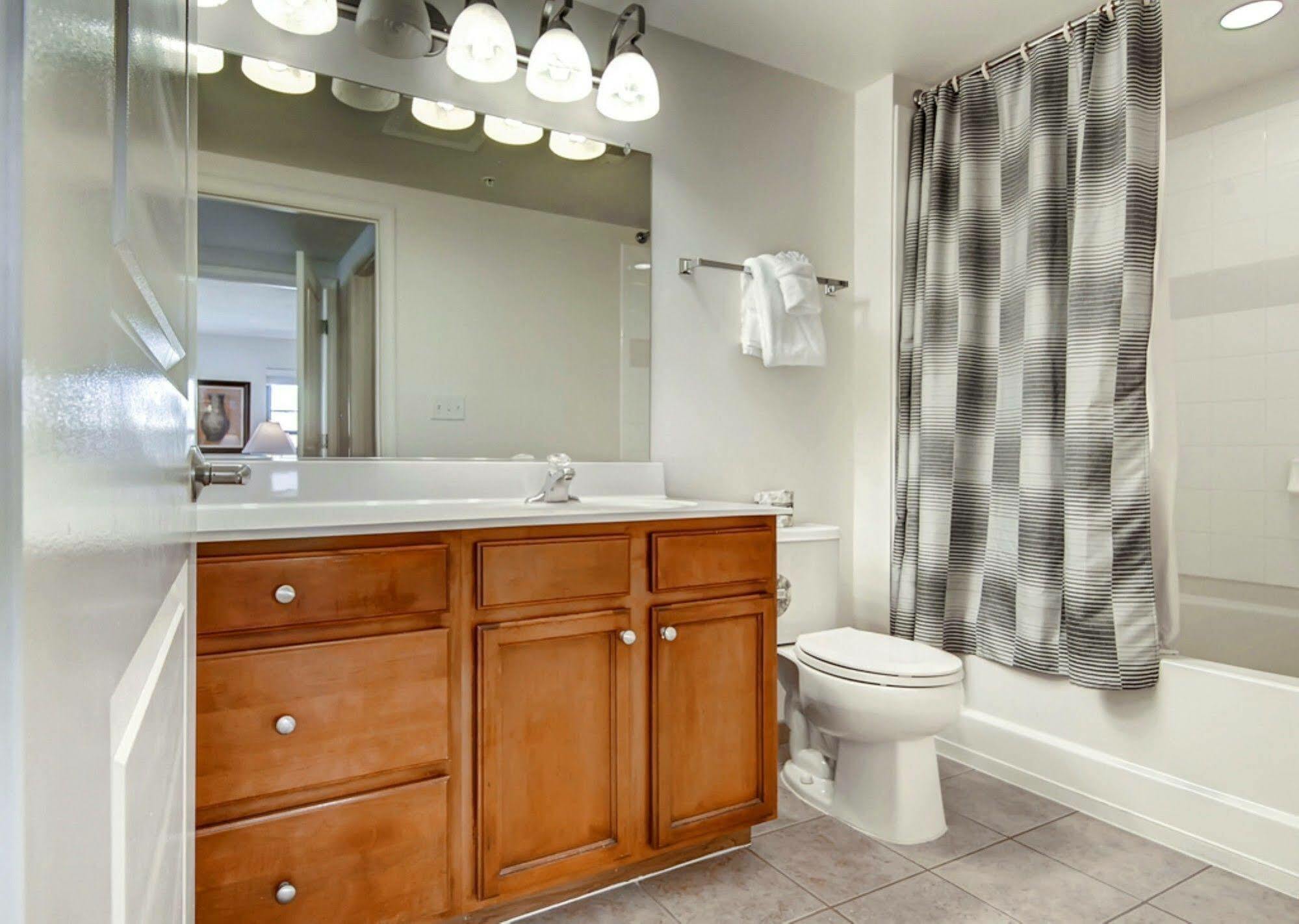 Global Luxury Suites At Thomas Circle Washington Exteriör bild