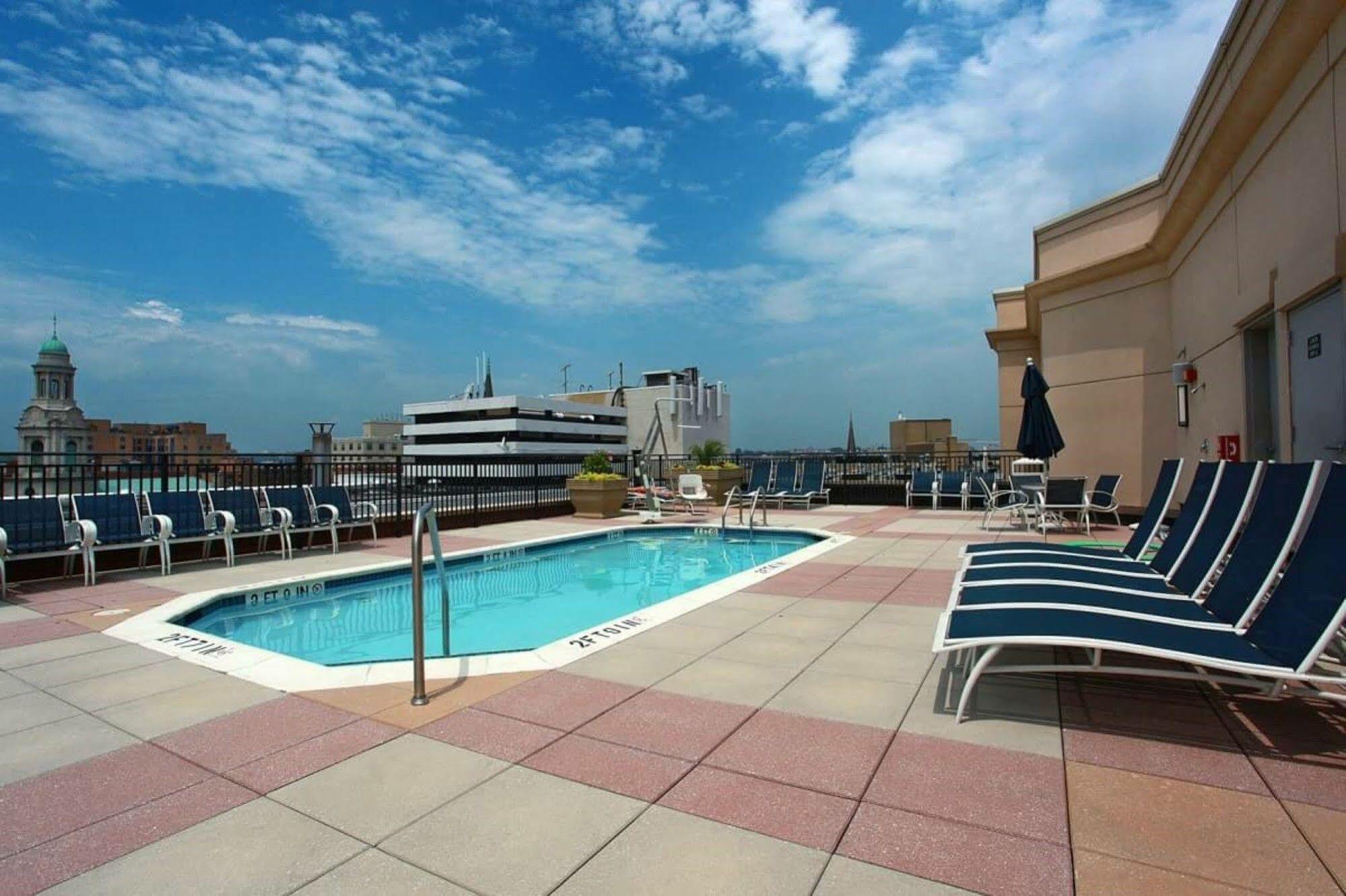 Global Luxury Suites At Thomas Circle Washington Exteriör bild